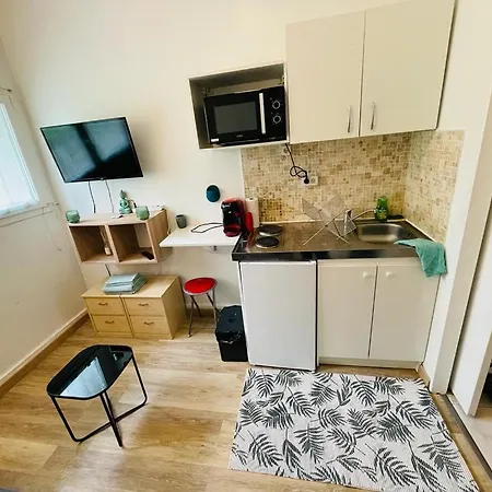 Appartamento Studio Emeraude Centre Beaugrenelle - 770 Metre De La Tour Effel