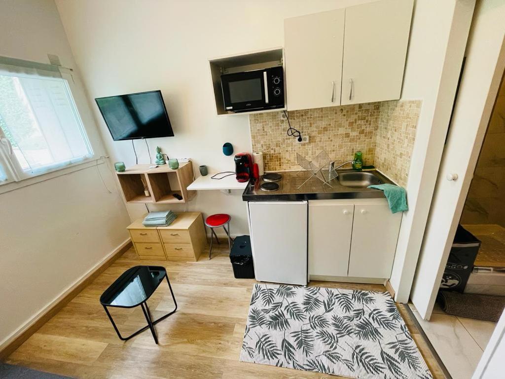 Appartamento Studio Emeraude Centre Beaugrenelle - 770 Metre De La Tour Effel